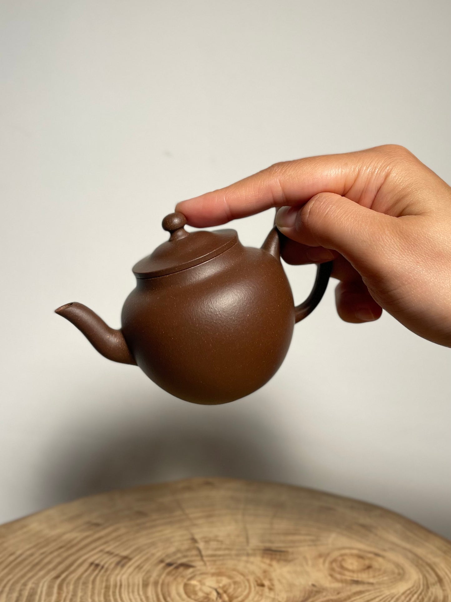 [雅器] 朔源紫泥子畦(T一ˊ)蓮子壺