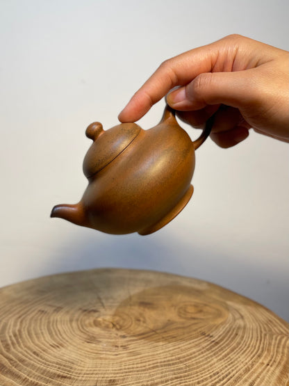 [雅器] 柴燒燒製窯變閃金紫泥華穎壺
