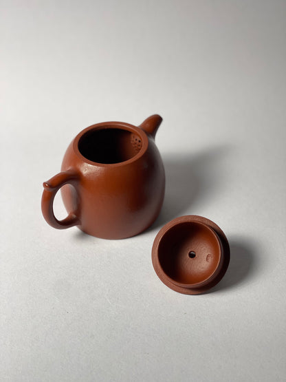 [雅器] 70年代製壺師長身朱泥秦權壺