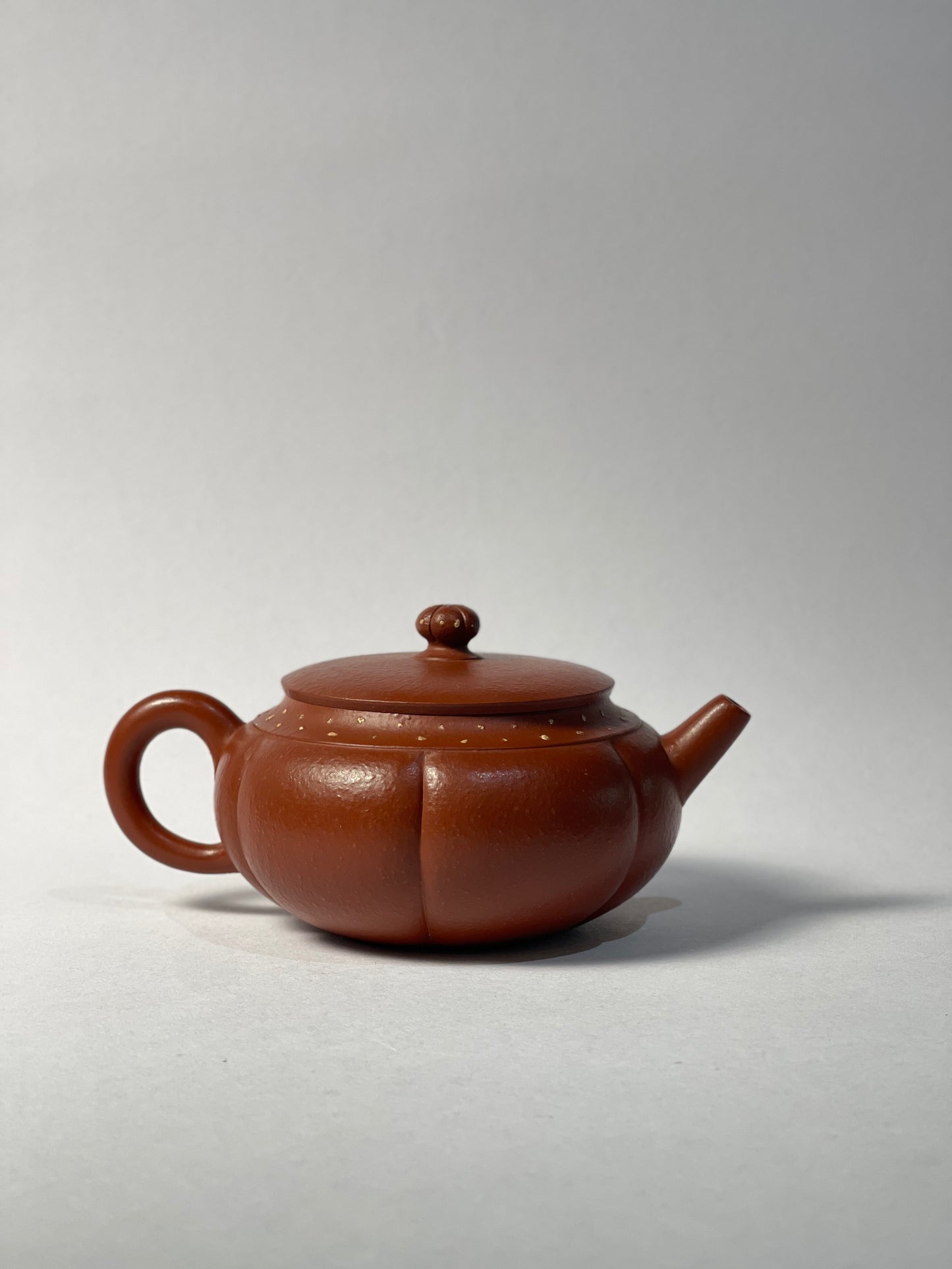 [雅器] 70年代製壺師紫泥菊花型壺