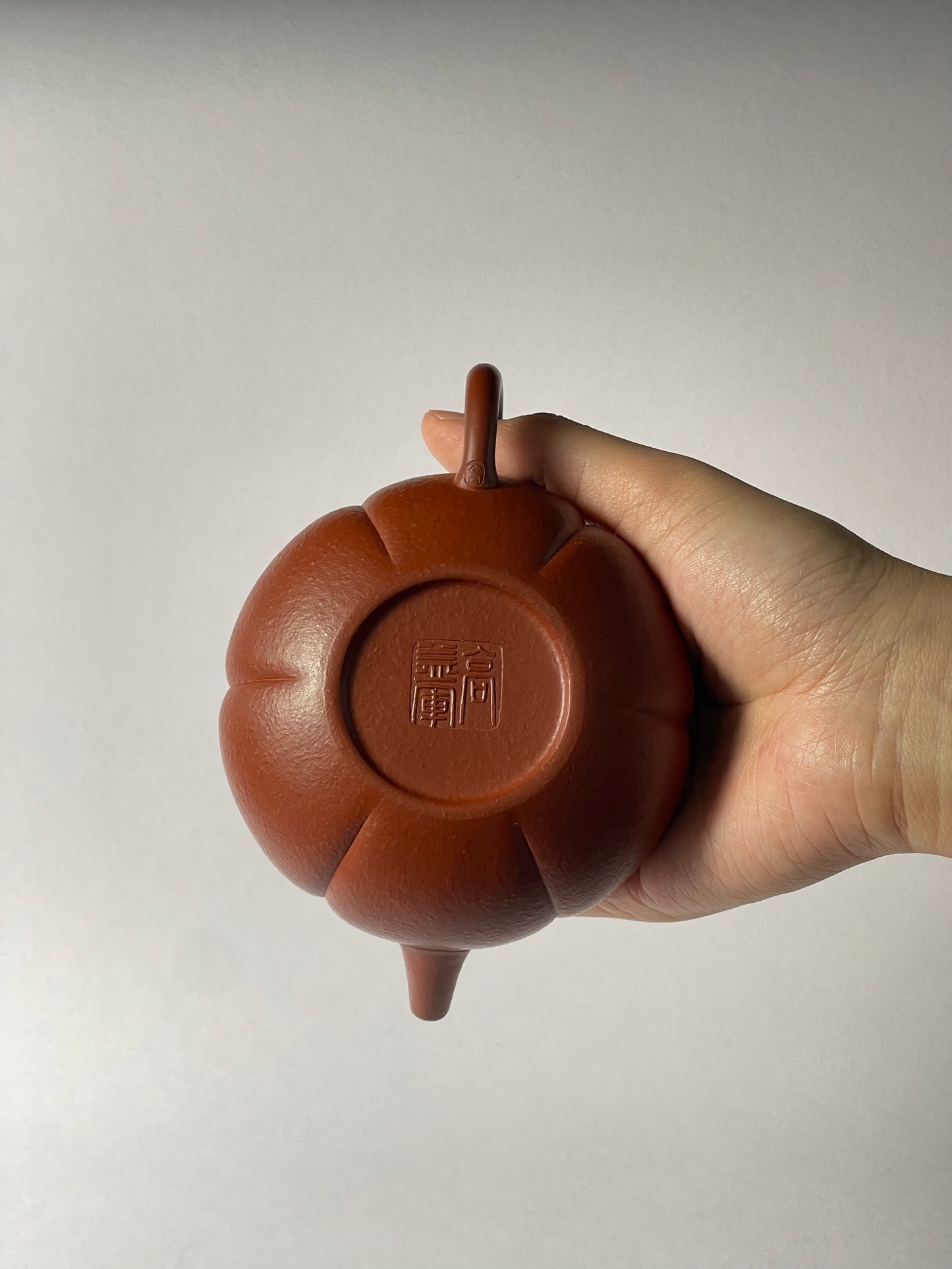 [雅器] 70年代製壺師紫泥菊花型壺